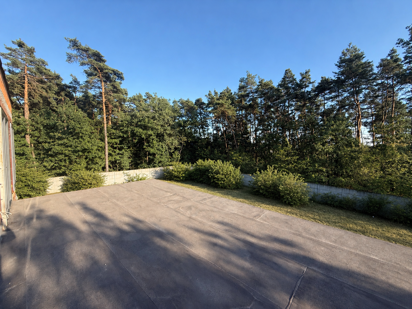 Nowoczesny dom w spokojnej okolicy blisko plaży (250m2), (17,1 Arów).